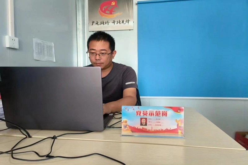 黨員示范崗┃亮身份樹標(biāo)桿，爭(zhēng)當(dāng)開路先鋒